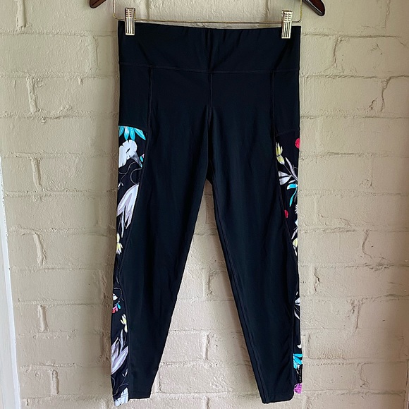 Seafolly size 6 black and floral multi color yoga leggings running athletic - Picture 1 of 16